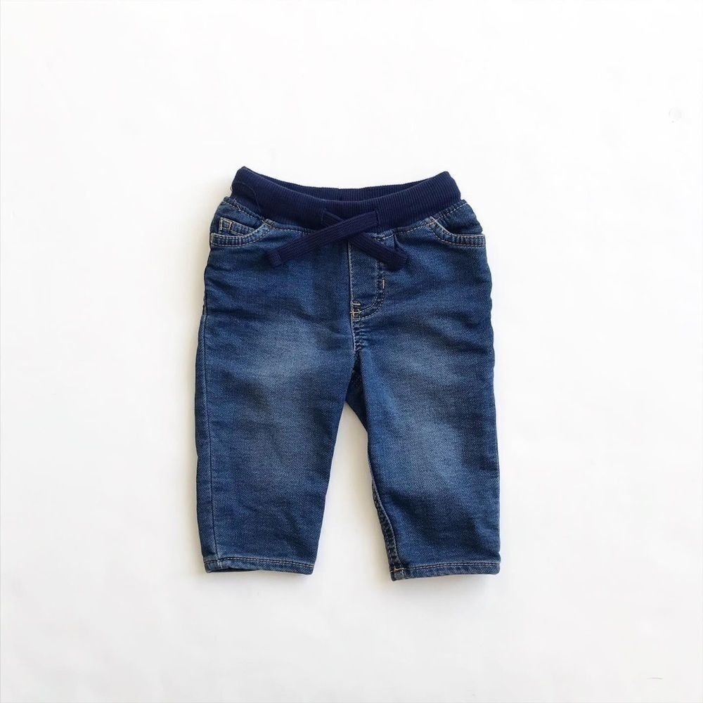 Carters soft pull up jeggings EUC 6 months